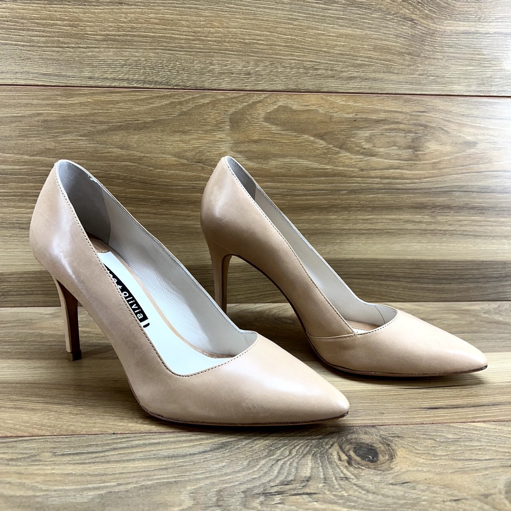 Alice + Olivia Womens 37.5 Nude Tan Leather Pointed Pumps Heels US 7 7.5